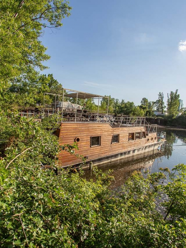 Hausbót Bludný Holaňďan