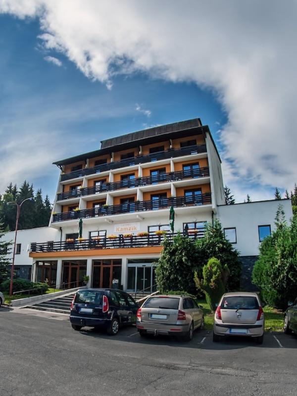 Hotel Kamzík***