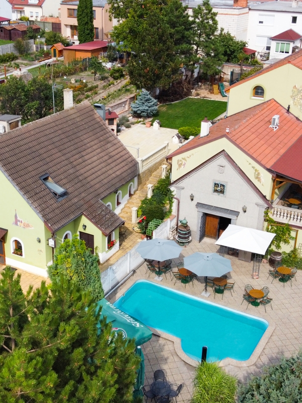 Vinařský dvůr U Mlýnků