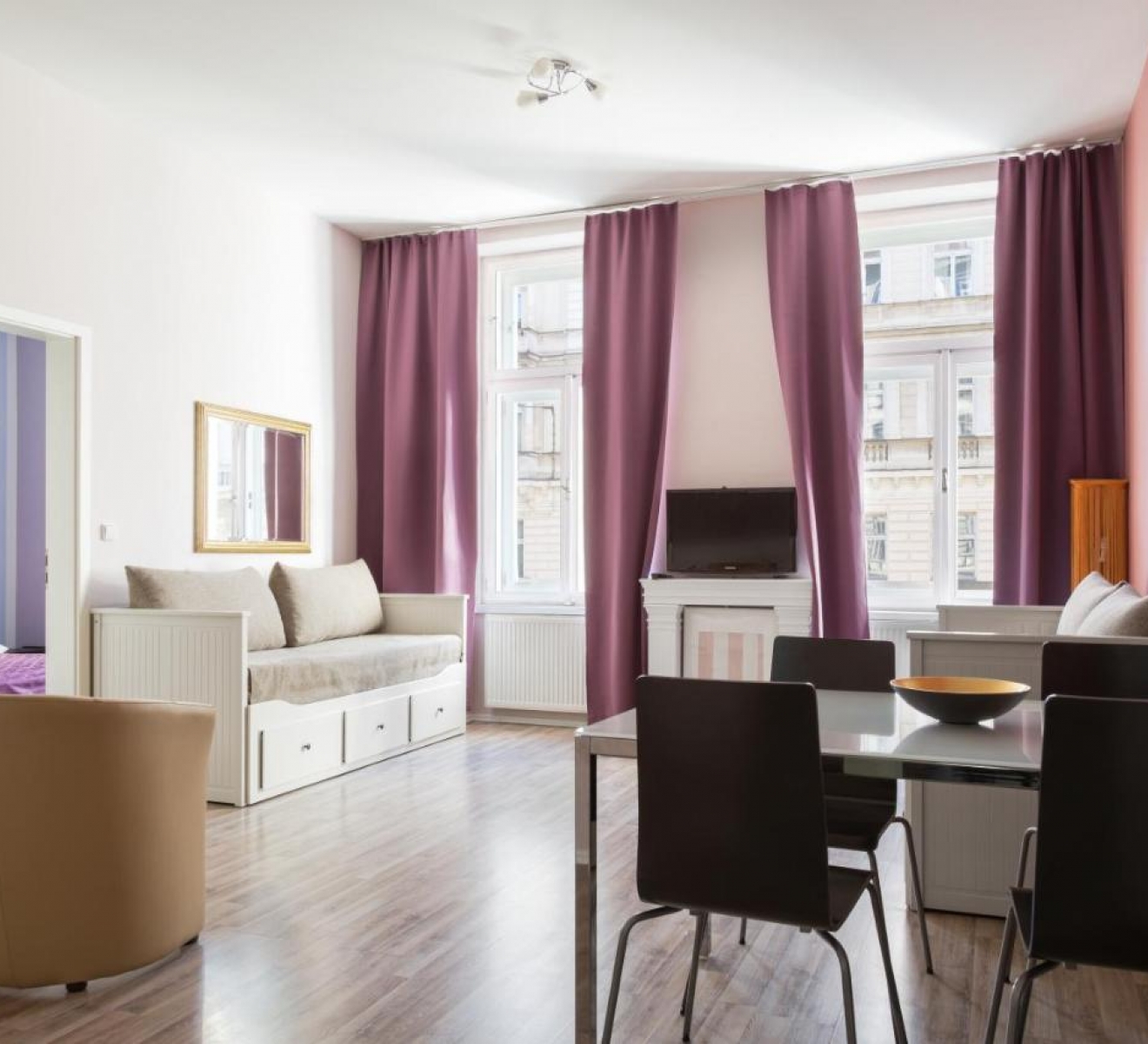 Royal Court Apartments